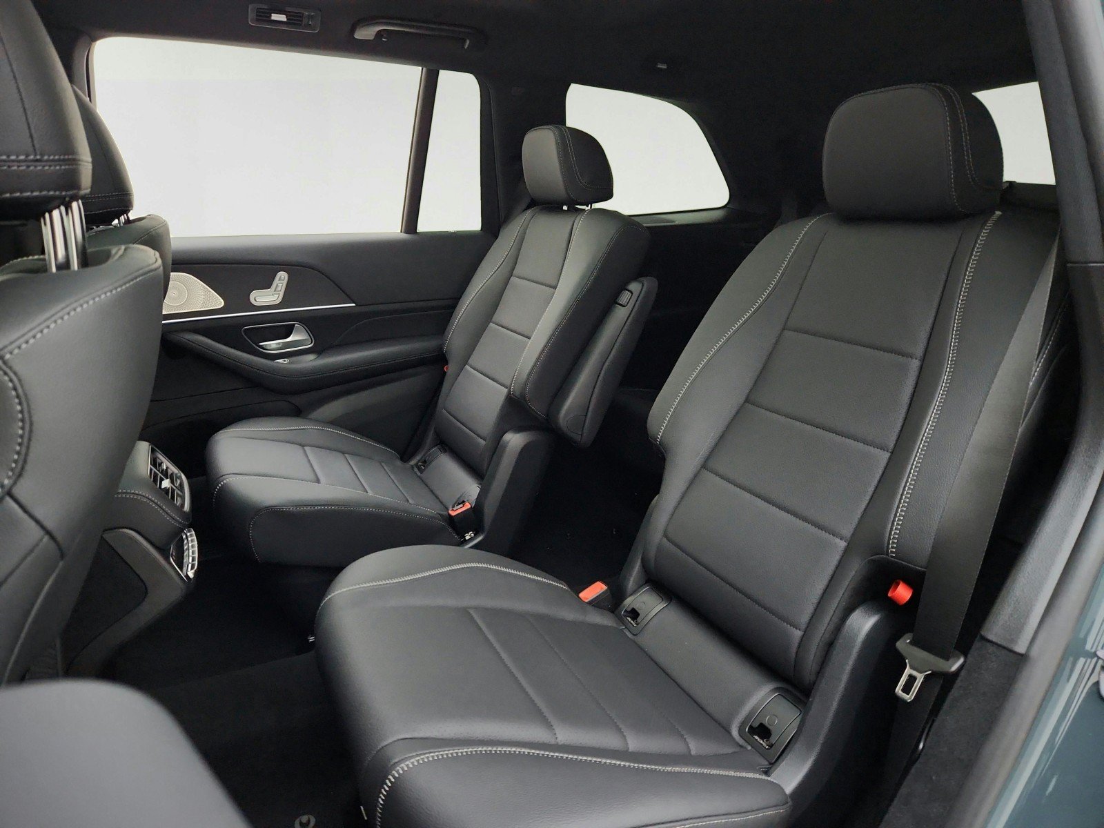 Used 2027 Mercedes-Benz GLS 450 4MATIC image 24