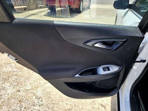 Used 2018 Chevrolet Malibu LS image 11