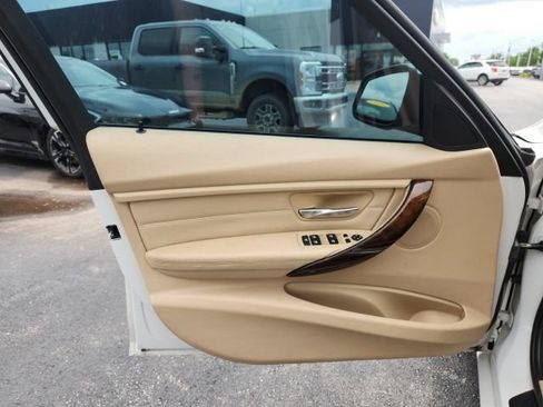 Used 2013 BMW 335i xDrive Sedan AWD/4WD image 14