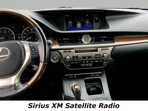 Used 2015 Lexus ES 350 w/ Premium Package FWD image 9