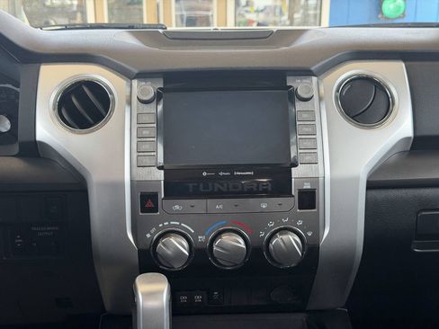 Used 2020 Toyota Tundra SR5 w/ SR5 Upgrade Package RWD image 17