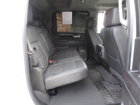 Used 2025 GMC Sierra 2500 Denali w/ Denali Reserve Package AWD/4WD image 9