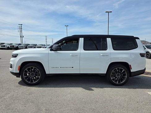 Used 2025 Jeep Grand Wagoneer Series III w/ Quick Order Packagew 28T image 4