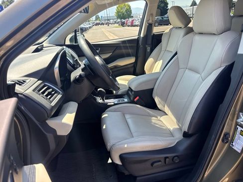 Used 2023 Subaru Ascent Limited w/ Technology Package AWD/4WD image 10
