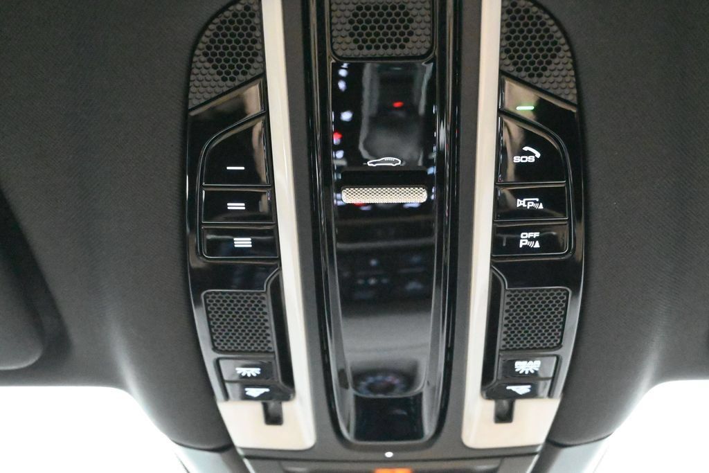 Certified 2021 Porsche Cayenne S AWD/4WD image 25