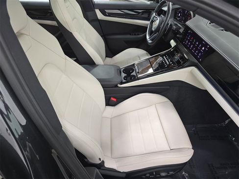Certified 2024 Porsche Panamera image 27