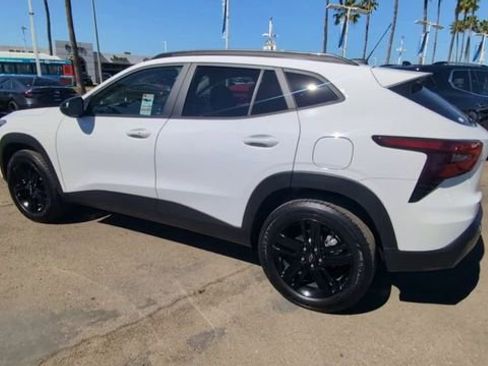 Used 2025 Chevrolet Trax ACTIV w/ Driver Confidence Package image 6