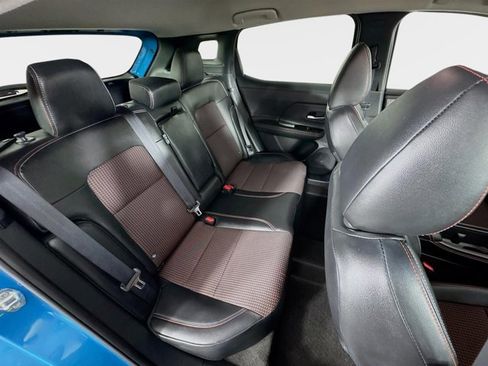 Certified 2025 Nissan Kicks SR image 25