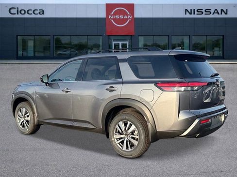 New 2026 Nissan Pathfinder SL w/ Cargo Package AWD/4WD image 3