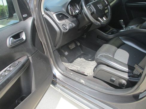 Used 2016 Dodge Journey Crossroad w/ Popular Equipment Group AWD/4WD image 25