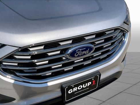 Used 2019 Ford Edge SE FWD image 29