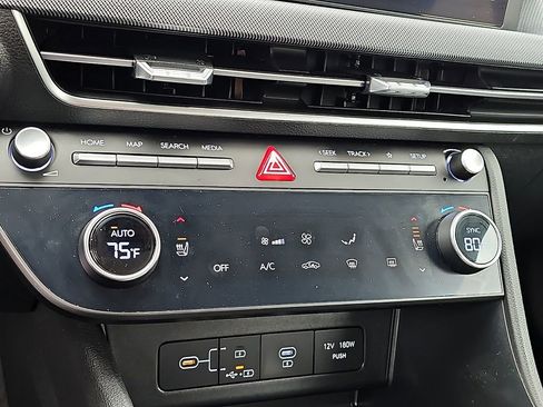 Used 2024 Hyundai Sonata SEL FWD image 16
