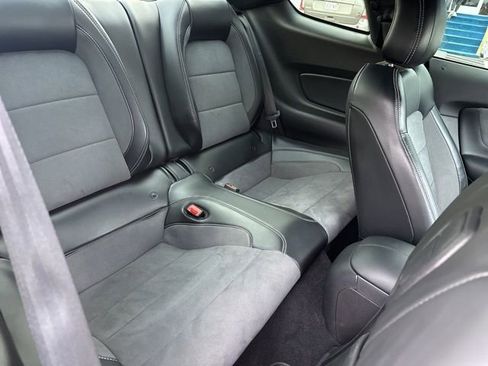 Used 2019 Ford Mustang Shelby GT350 w/ Technology Package image 16