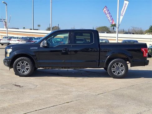 Used 2016 Ford F150 XLT w/ Equipment Group 302A Luxury image 2