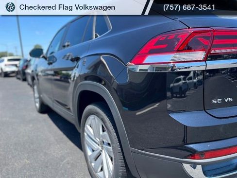 Used 2022 Volkswagen Atlas Cross Sport SE FWD image 8