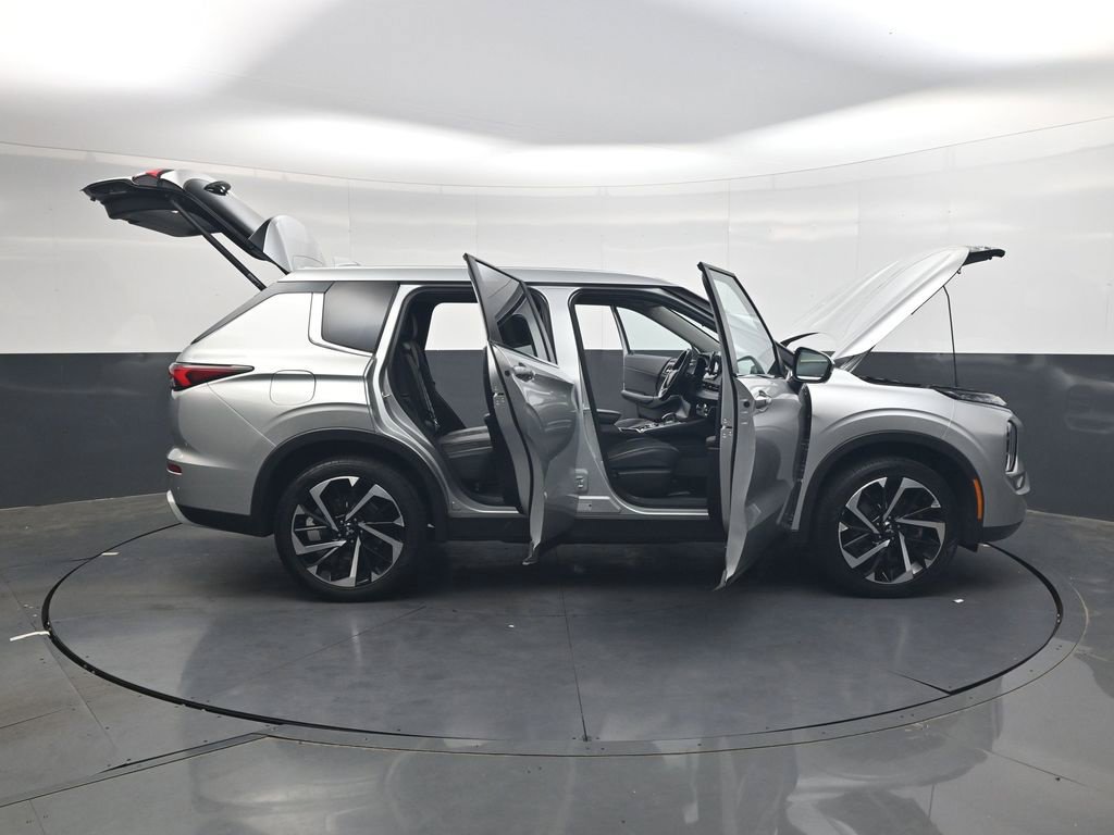 Used 2024 Mitsubishi Outlander SE FWD image 43