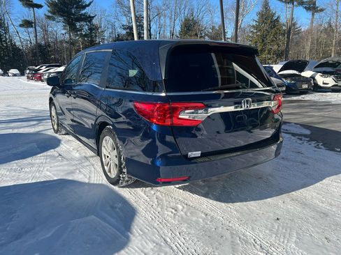 Used 2018 Honda Odyssey LX image 3