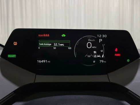 Used 2023 Toyota Prius LE AWD/4WD image 15