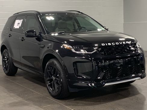 New 2025 Land Rover Discovery Sport S image 10