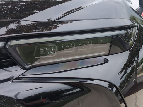 Certified 2023 Toyota Crown AWD/4WD image 6