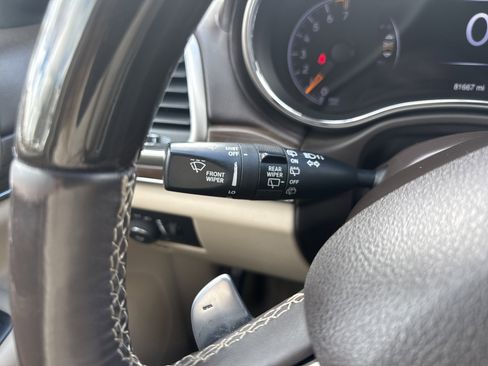 Used 2014 Jeep Grand Cherokee Overland w/ Advanced Technology Group image 24