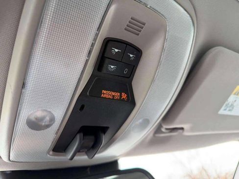 Used 2013 Volvo S60 T5 image 19