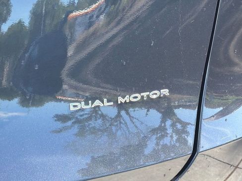 Used 2024 Tesla Model Y Long Range image 26