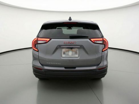 Used 2024 GMC Terrain SLE FWD image 7