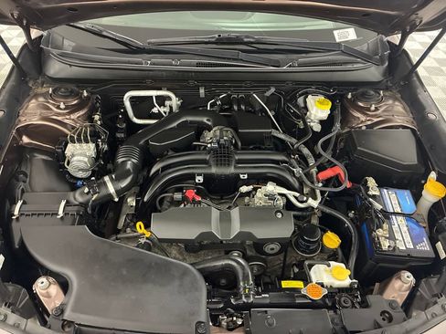 Used 2019 Subaru Outback 2.5i Touring AWD/4WD image 37