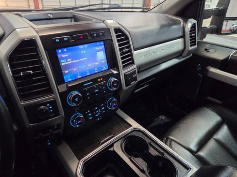 Used 2021 Ford F450 Lariat image 49