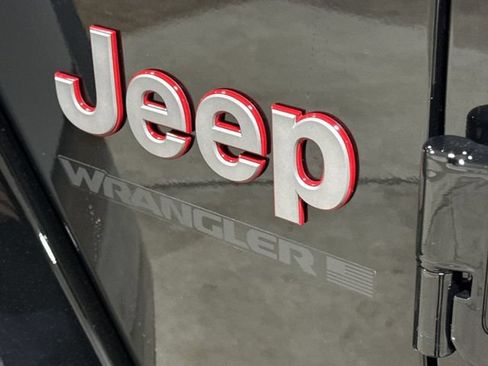 New 2026 Jeep Wrangler Unlimited Rubicon AWD/4WD image 24