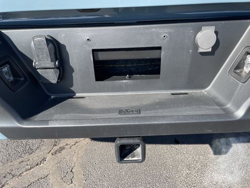 Used 2023 Ford F150 Lariat image 29