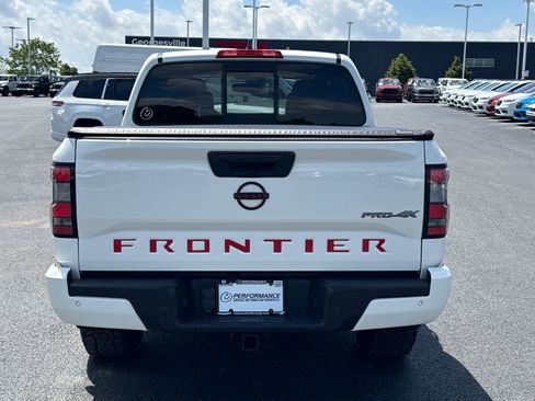 Used 2022 Nissan Frontier PRO-4X AWD/4WD image 4