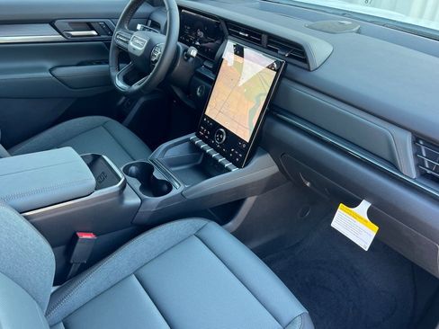 New 2026 GMC Terrain AT4 w/ Technology Package II image 13