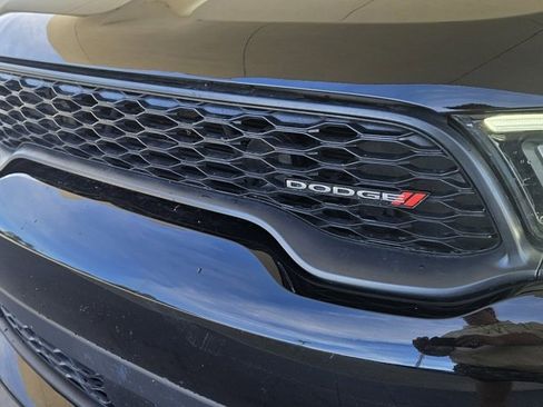 Used 2024 Dodge Durango GT image 2
