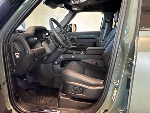 New 2026 Land Rover Defender 110 Trophy Edition AWD/4WD image 4
