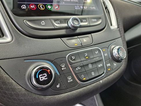 Used 2023 Chevrolet Malibu LT FWD image 12