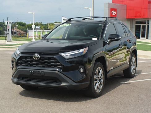 Used 2024 Toyota RAV4 XLE Premium FWD image 23