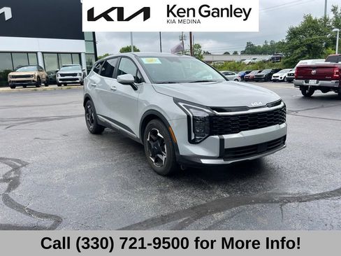 Certified 2026 Kia Sportage EX FWD image 6