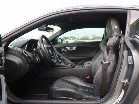 Used 2016 Jaguar F-TYPE R image 16