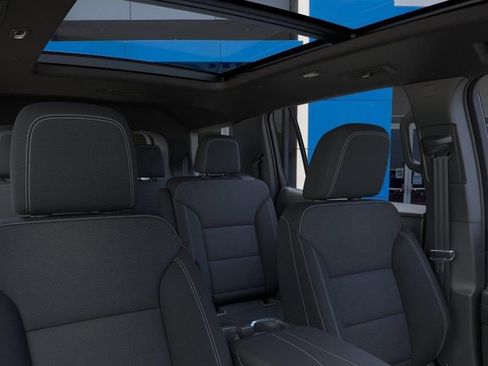New 2026 Chevrolet Traverse LT FWD image 24