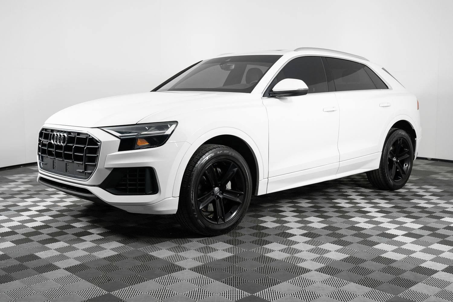 Used 2019 Audi Q8 Premium w/ Convenience Package AWD/4WD image 1