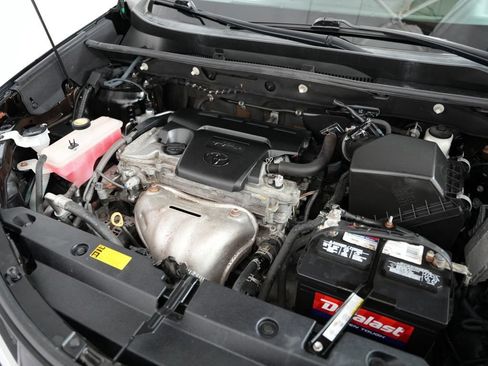 Used 2013 Toyota RAV4 XLE AWD/4WD image 50