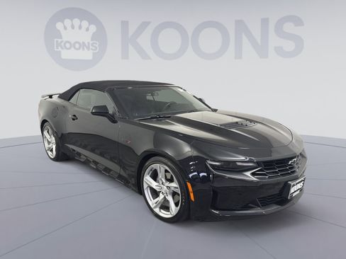 Used 2020 Chevrolet Camaro LT image 10