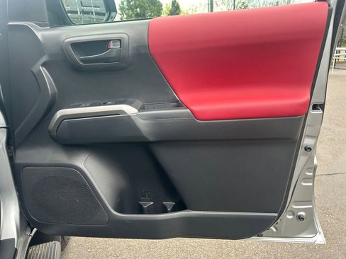 Used 2022 Toyota Tacoma SR5 image 25