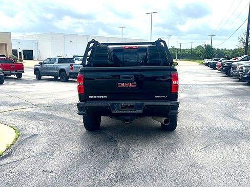Used 2019 GMC Sierra 2500 Denali w/ Duramax Plus Package AWD/4WD image 6