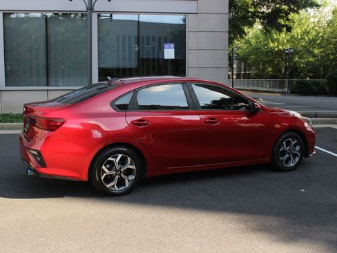 Used 2020 Kia Forte LXS FWD image 7