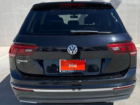 Used 2021 Volkswagen Tiguan SE image 4