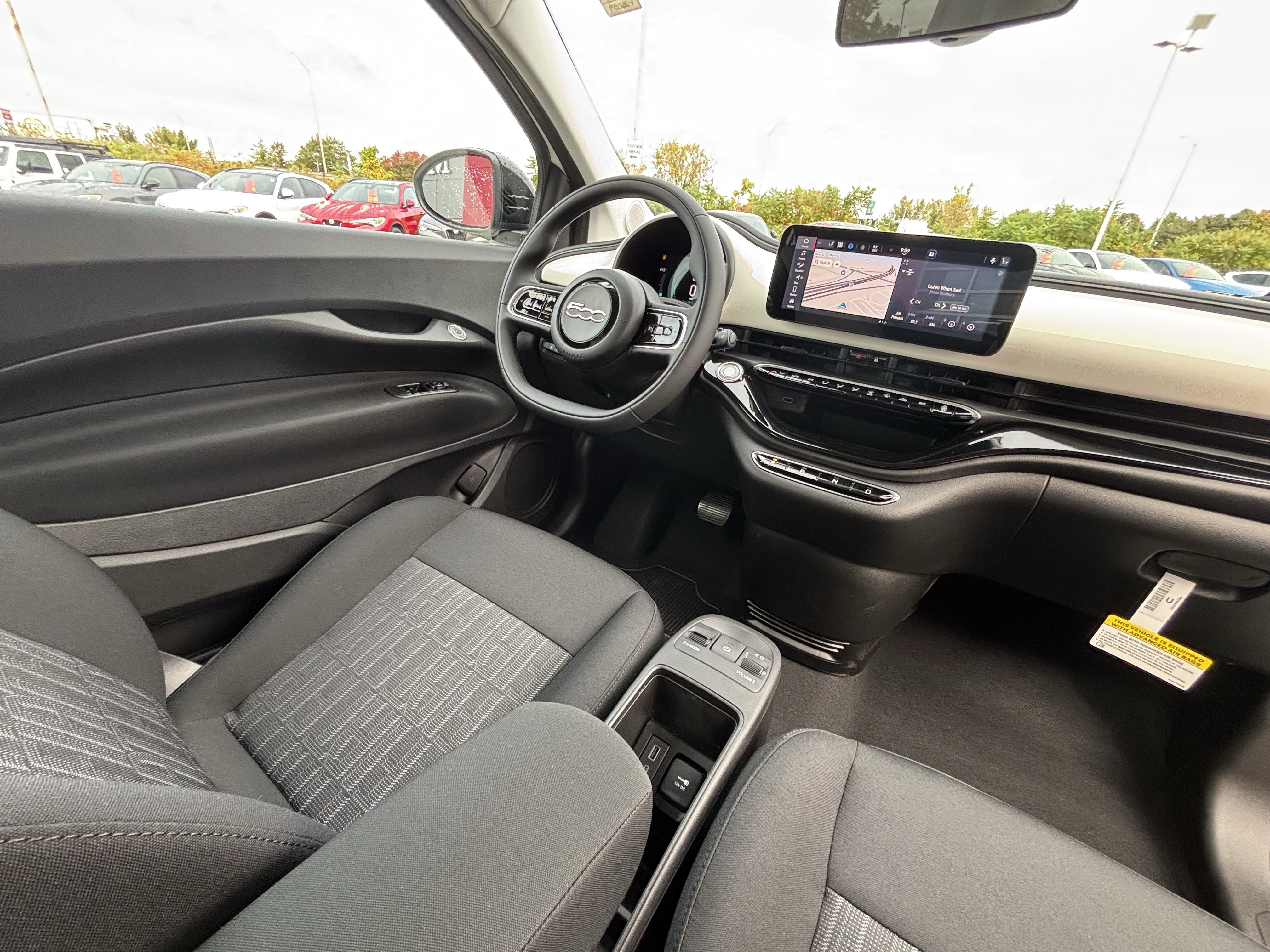 New 2026 FIAT 500 e w/ Comfort Group FWD image 29