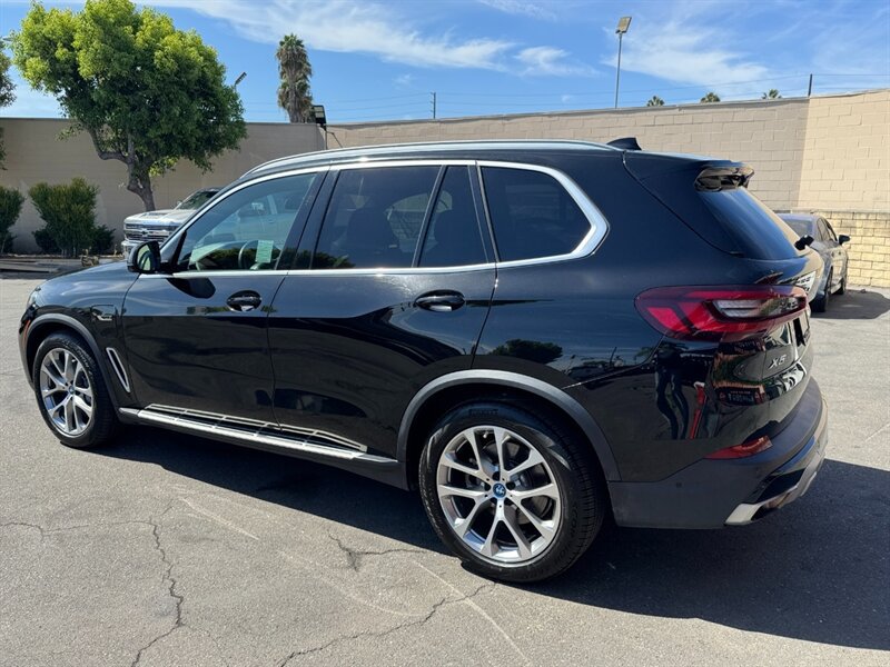 Used 2023 BMW X5 xDrive45e AWD/4WD image 11